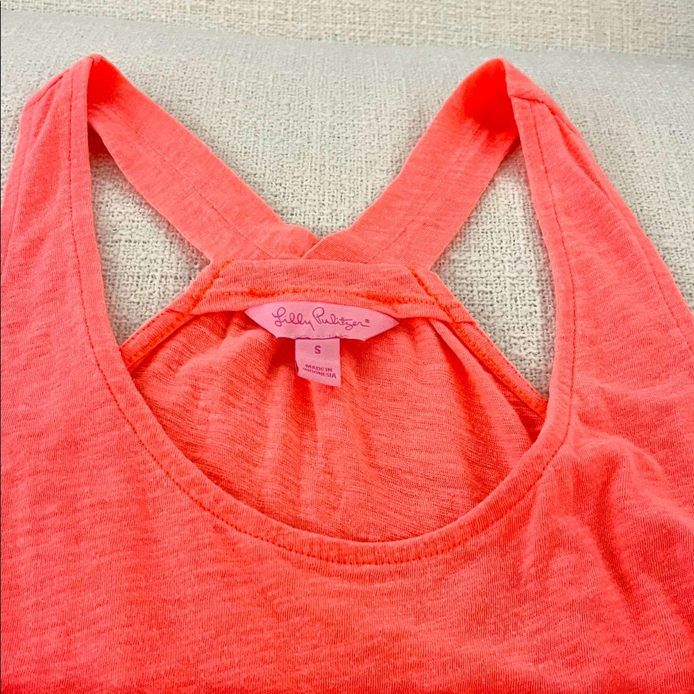 Lilly Pulitzer peach tank.